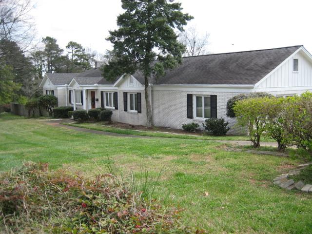 574 Grand Ave, Cornelia, GA 30531 photo 2