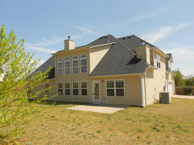 205 Glen Echo Dr, Covington, GA 30016 photo 2