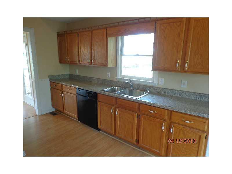 16 Farmbrook Dr, Cartersville, GA 30120 photo 5