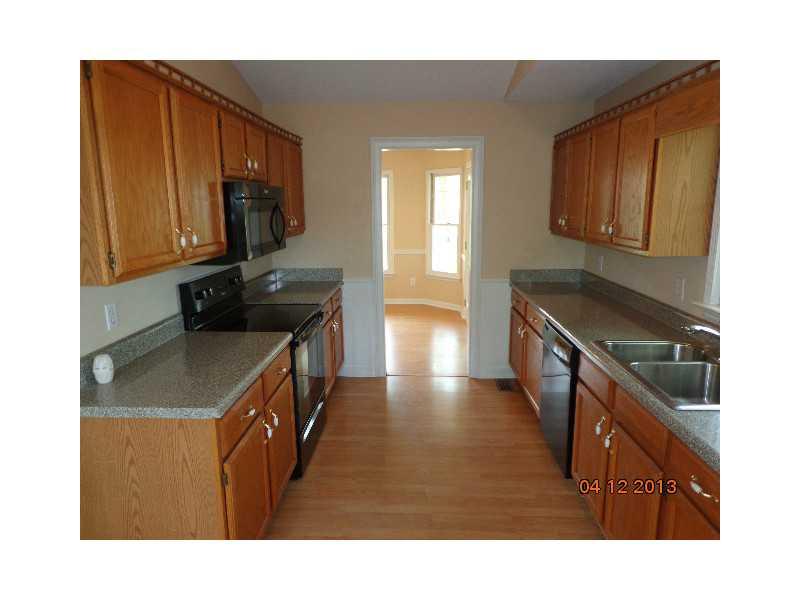 16 Farmbrook Dr, Cartersville, GA 30120 photo 4