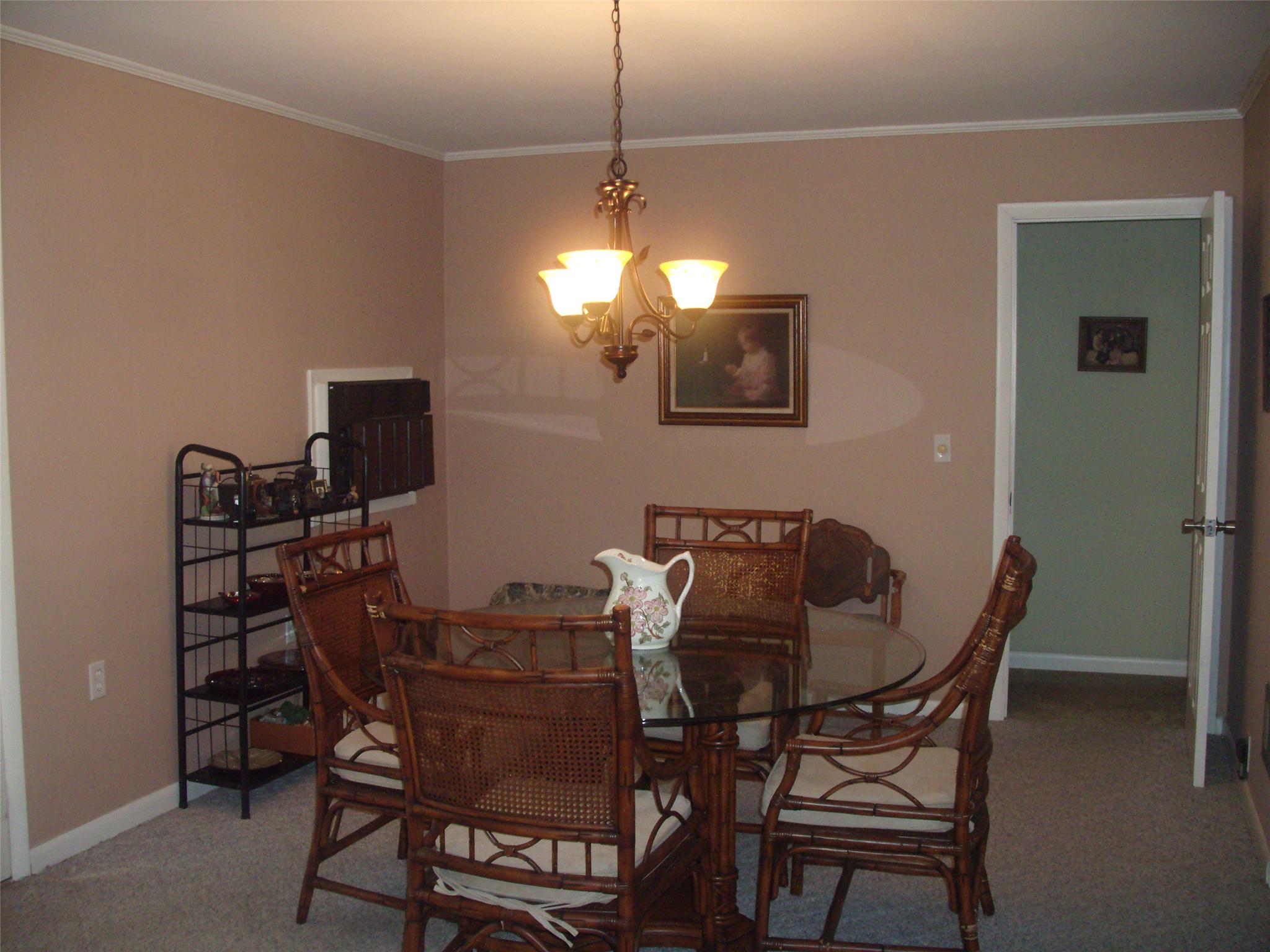 341 Valley Dr, Cornelia, GA 30531 photo 8