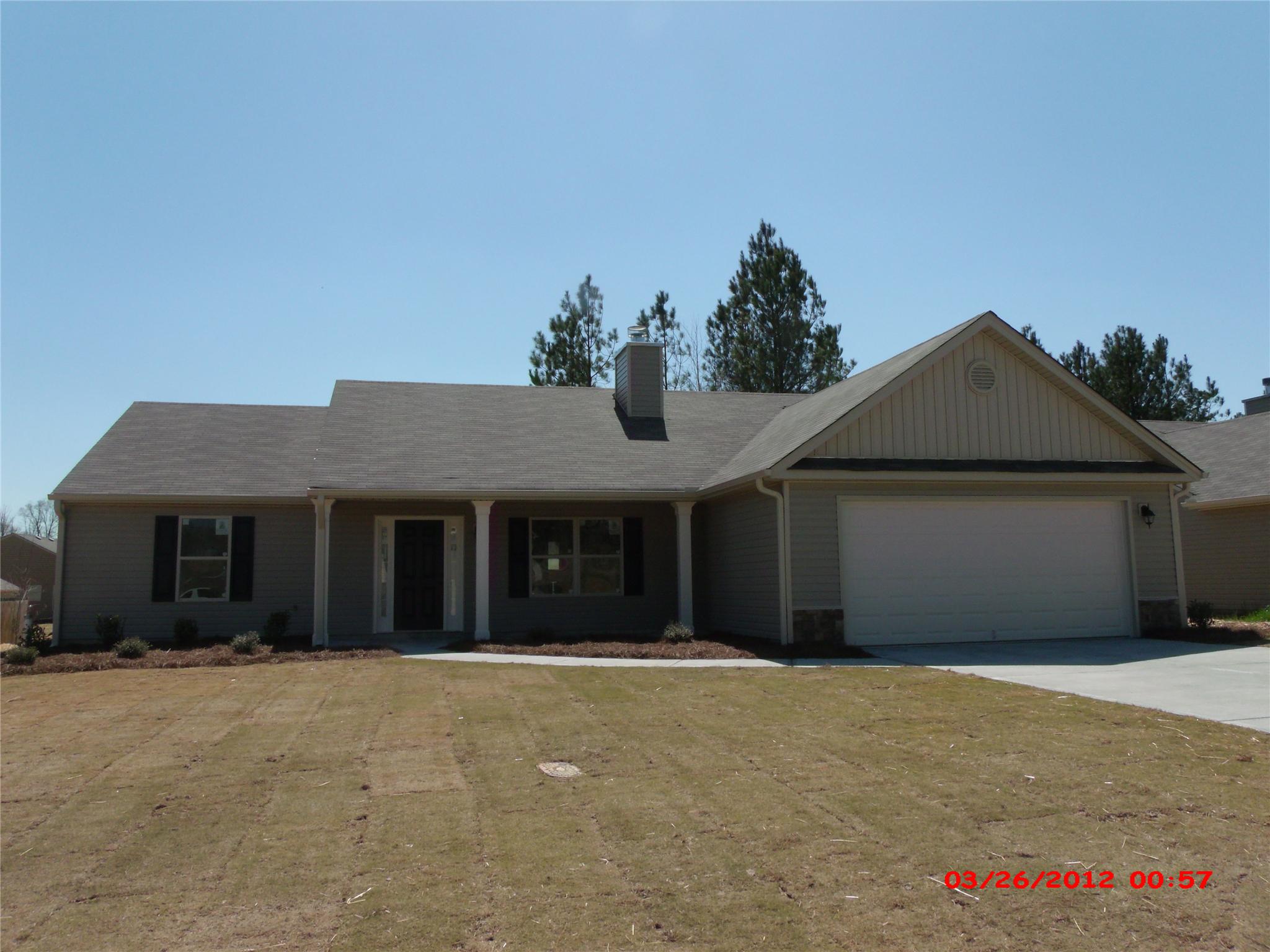 1735 Satilla Dr, Winder, GA 30680 photo 1
