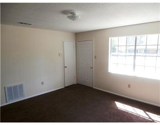 136 Melrose Pl, Rincon, GA 31326 photo 3