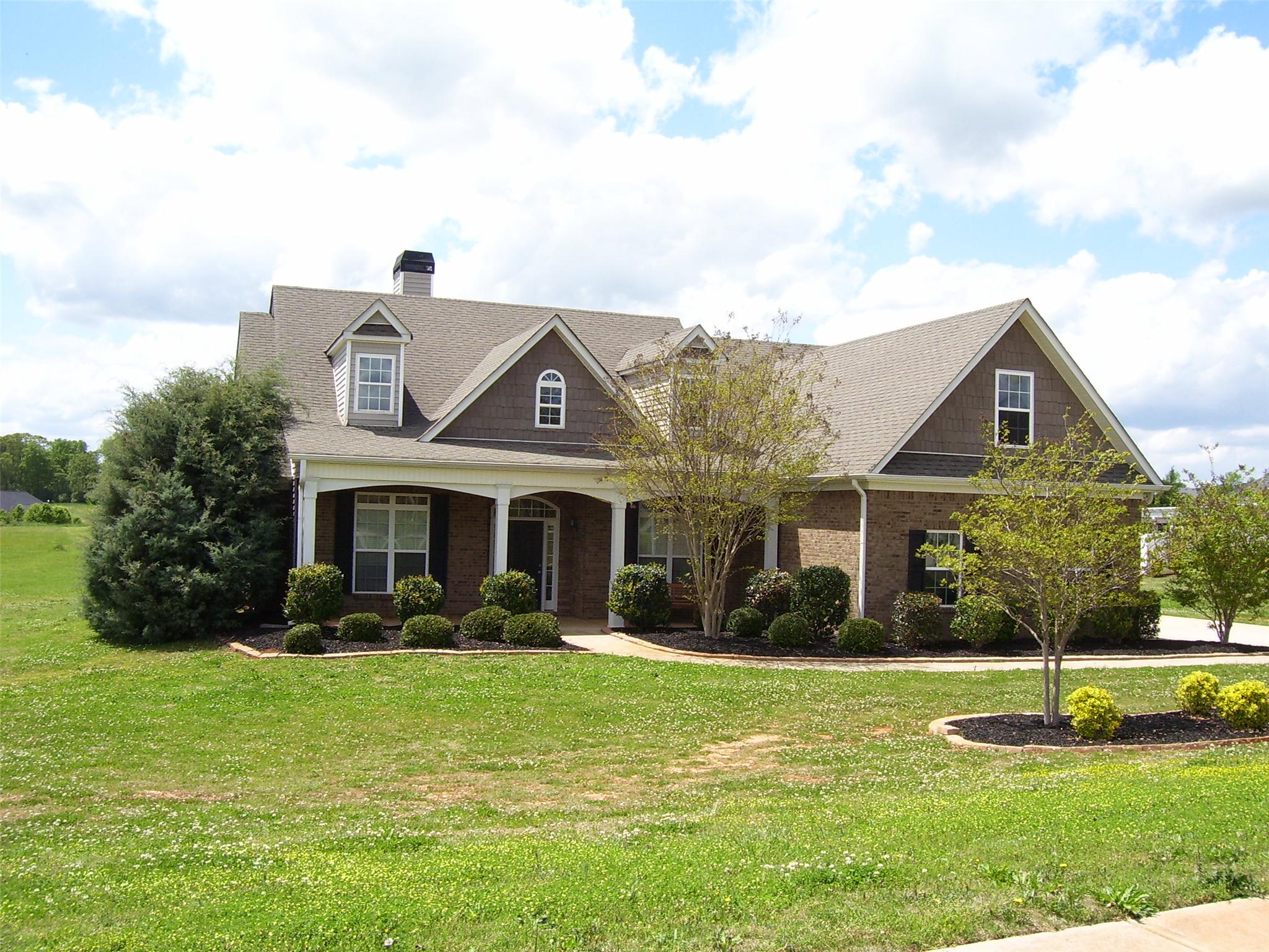 81 Austin Dr, Williamson, GA 30292 photo 1