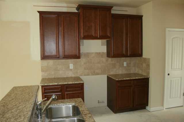645 Ocean Ave, Canton, GA 30114 photo 4