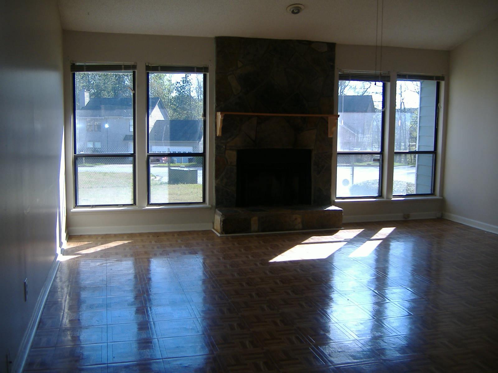 3834 Springleaf Ct, Stone Mountain, GA 30083 photo 4