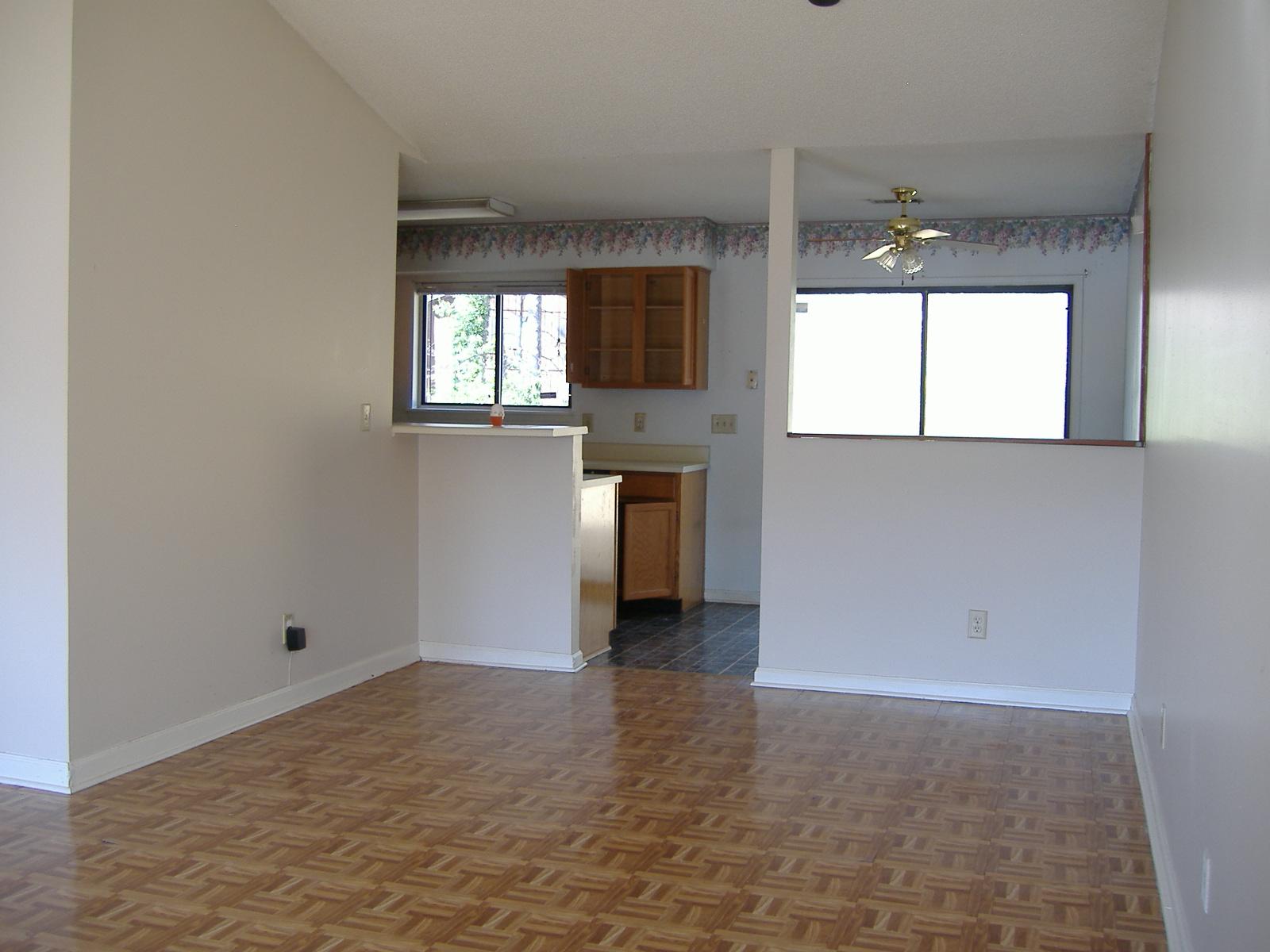 3834 Springleaf Ct, Stone Mountain, GA 30083 photo 5