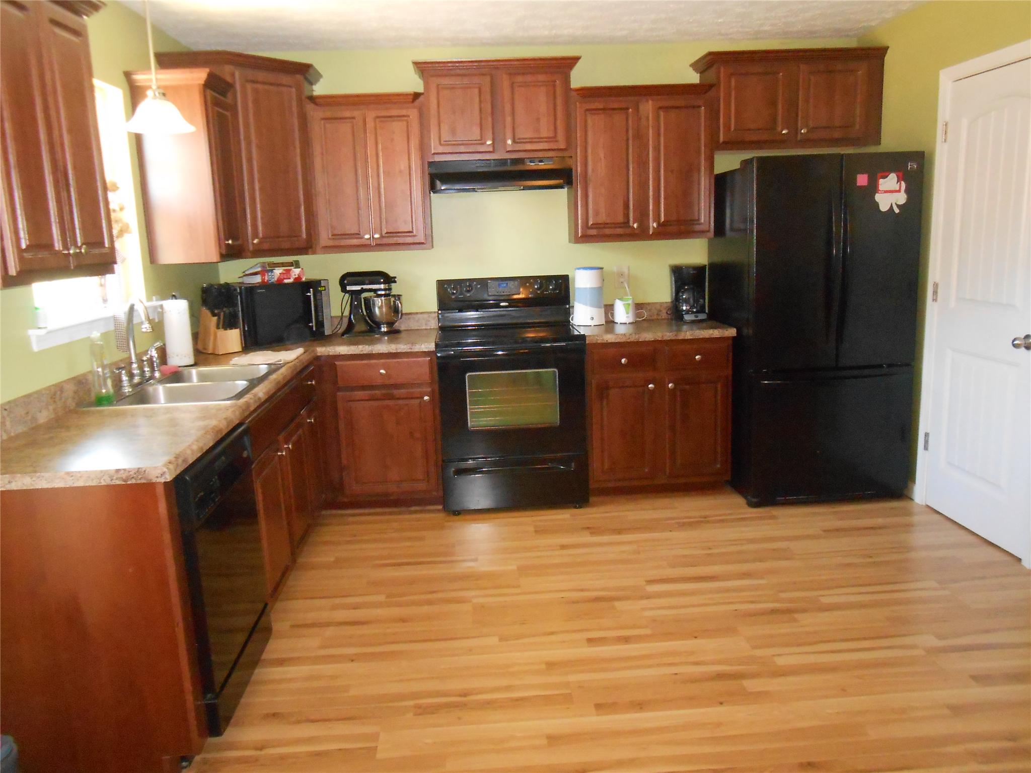 102 Olivia, Lagrange, GA 30241 photo 5