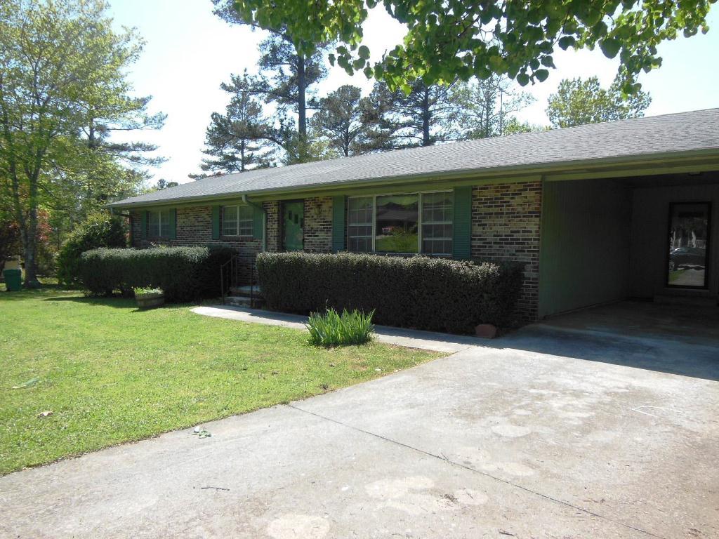 359 Cedar Ln, Toccoa, GA 30577 photo 1