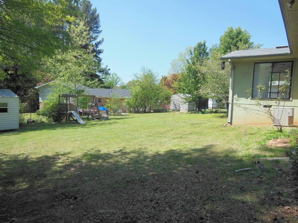 359 Cedar Ln, Toccoa, GA 30577 photo 4