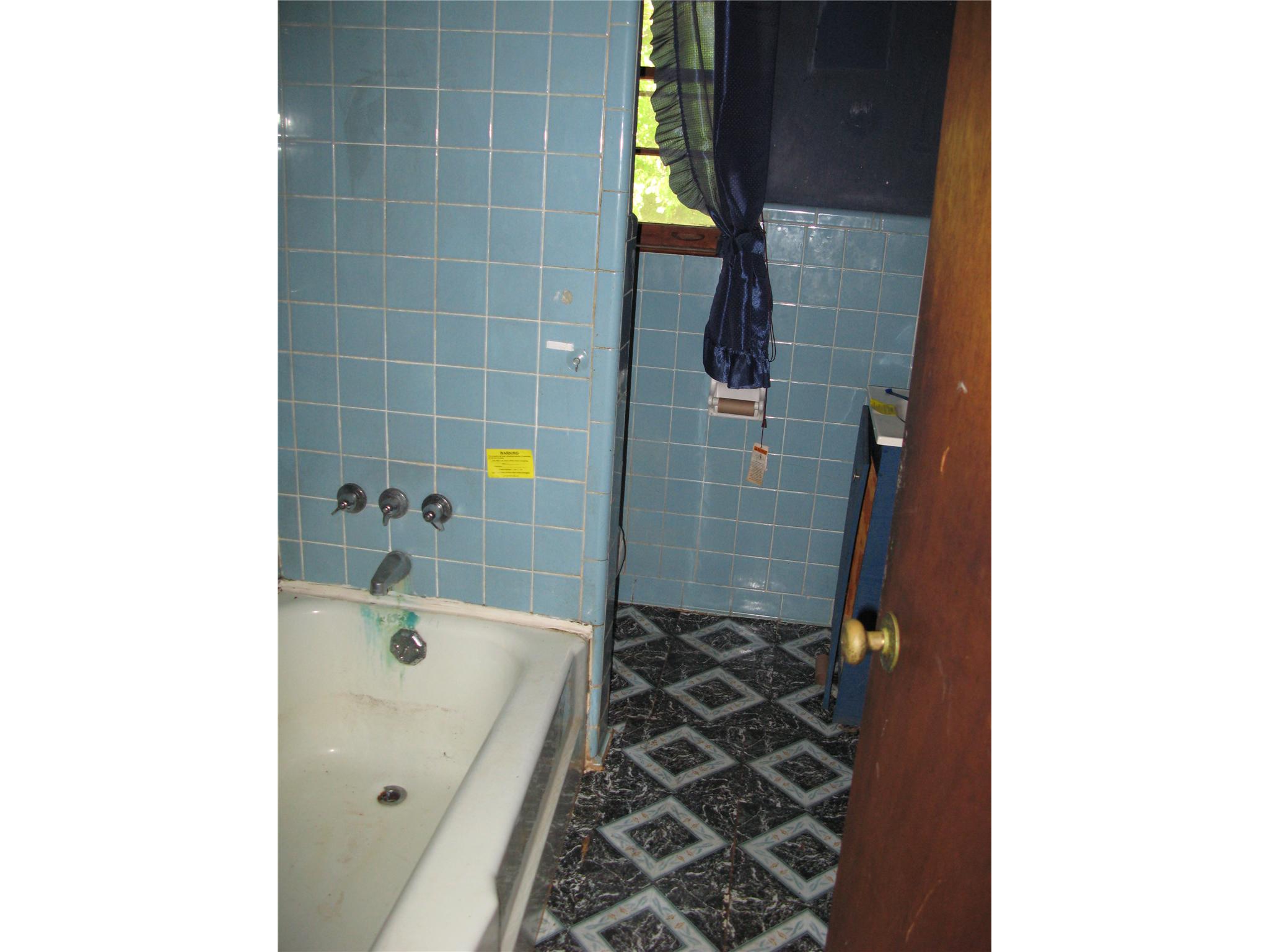 133 Davis Rd, Barnesville, GA 30204 photo 2