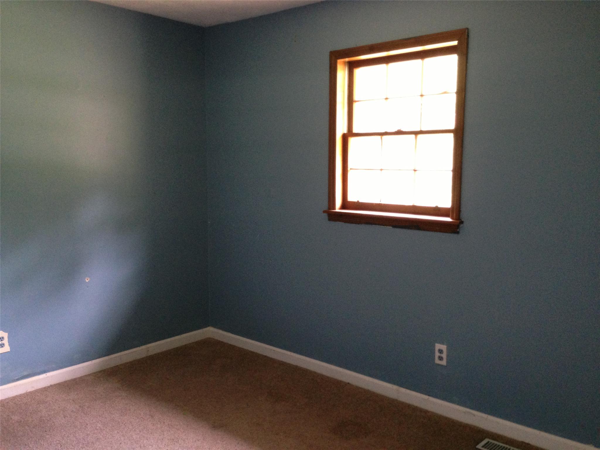 365 E Wright St, Winder, GA 30680 photo 14