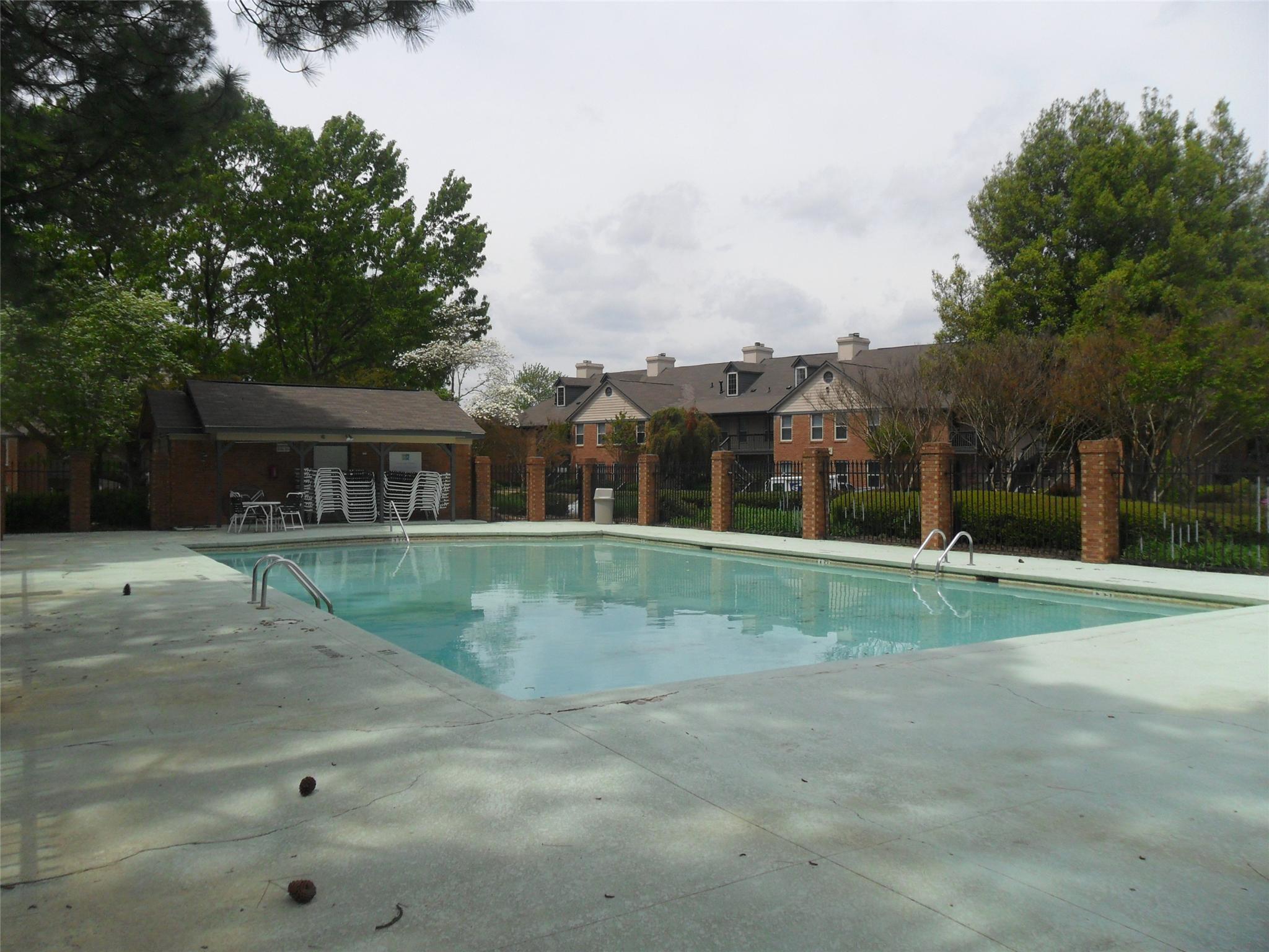 230 Brittany Ct, Duluth, GA 30096 photo 5