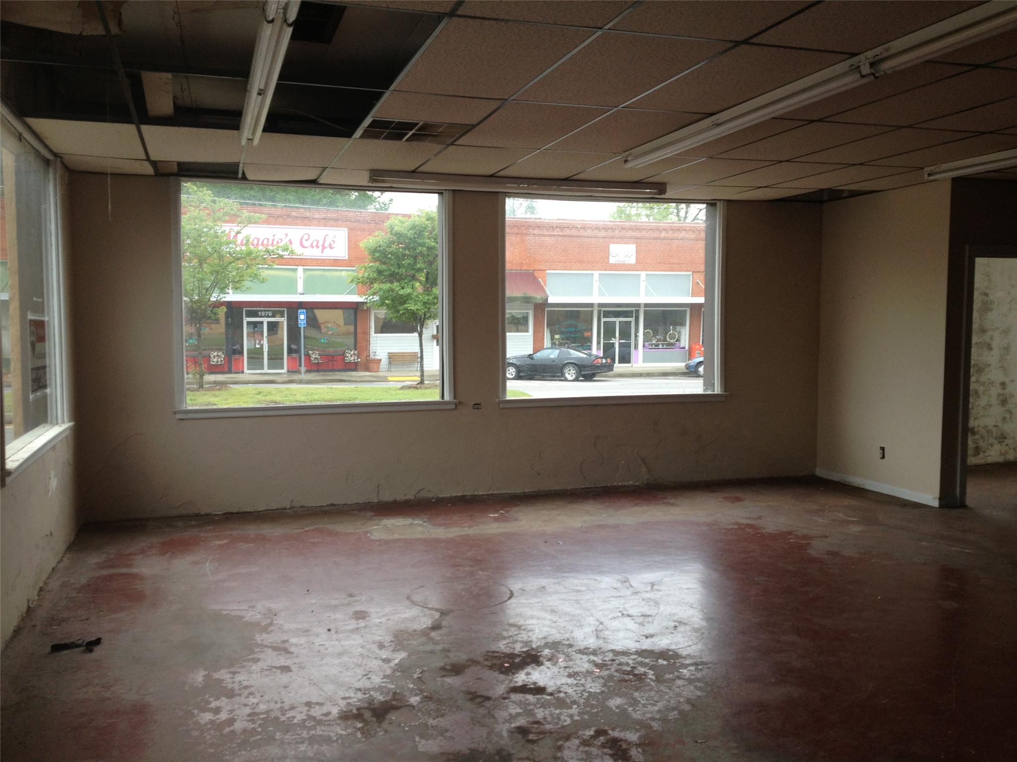 1967 Main St, Comer, GA 30629 photo 4