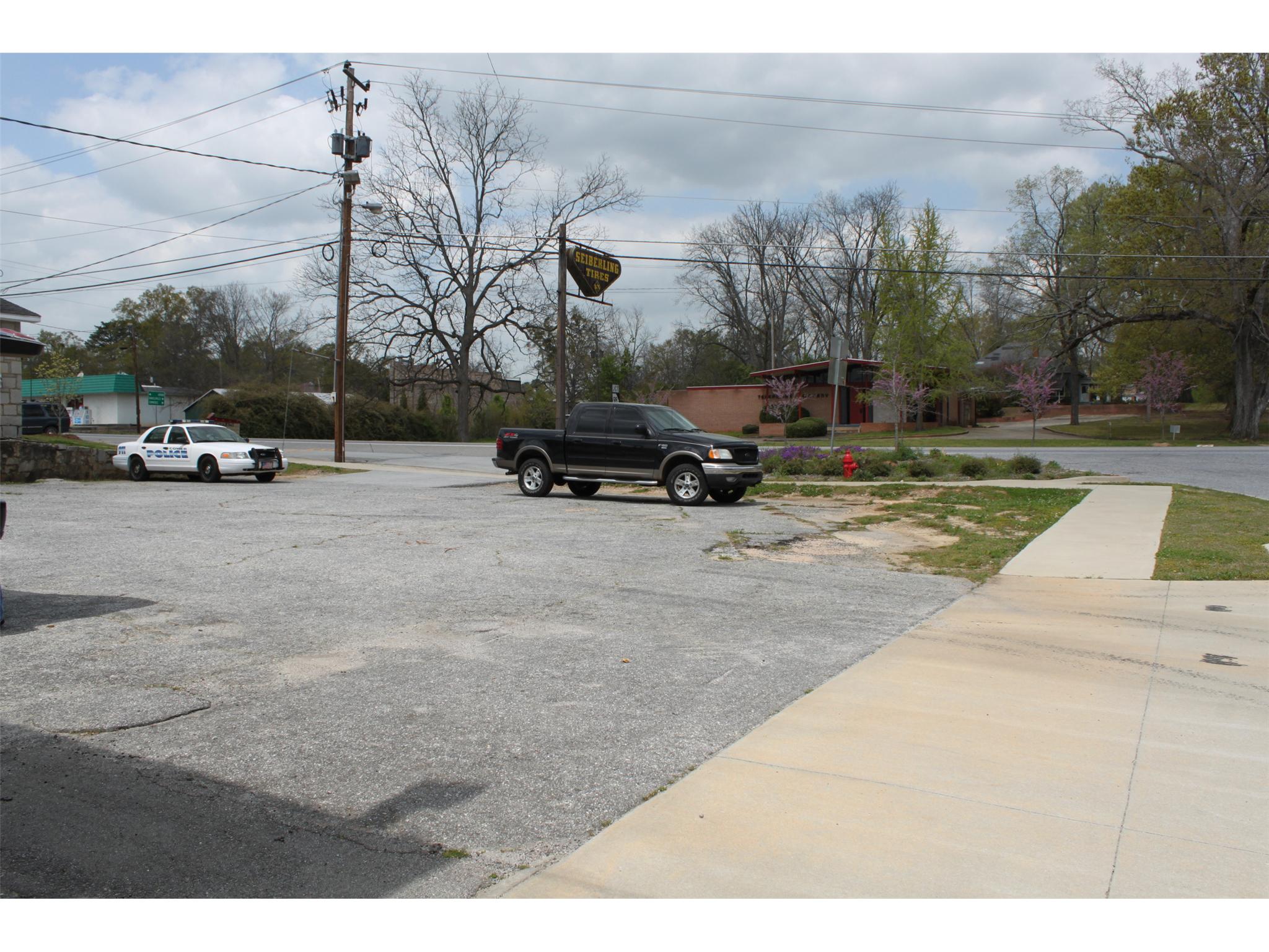 1967 Main St, Comer, GA 30629 photo 9