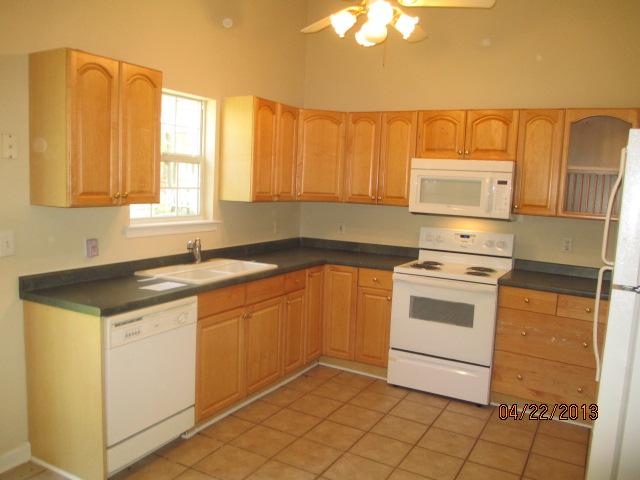 1785 Rocky Creek Rd, Hampton, GA 30228 photo 2