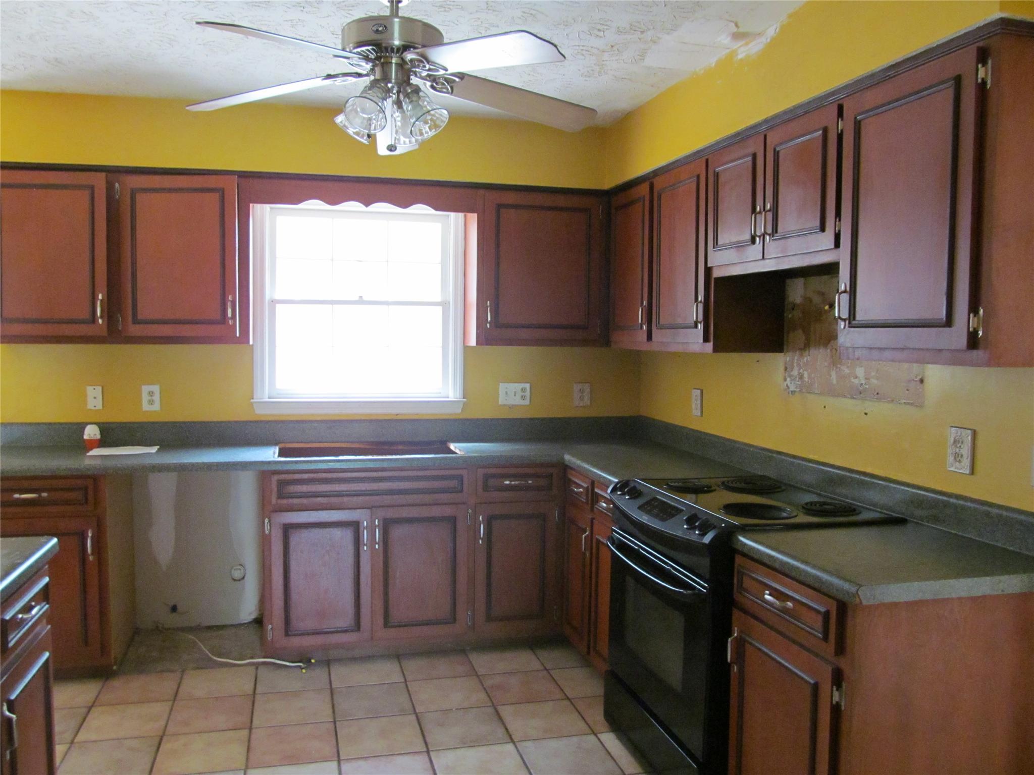109 Teaver Ct, Lagrange, GA 30240 photo 4