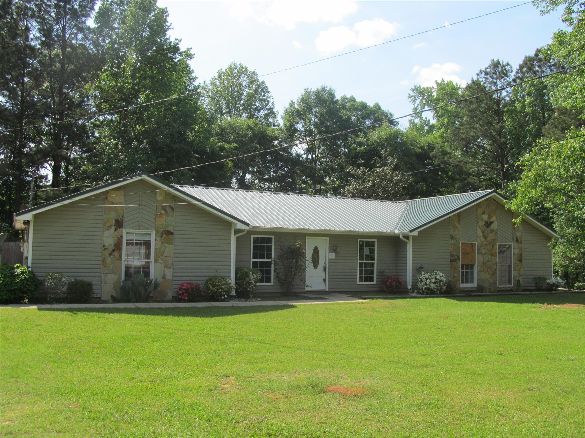 109 Teaver Ct, Lagrange, GA 30240 photo 1