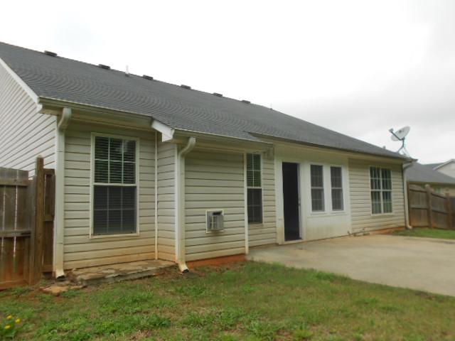 105 Saddlebrook Dr, Covington, GA 30016 photo 2