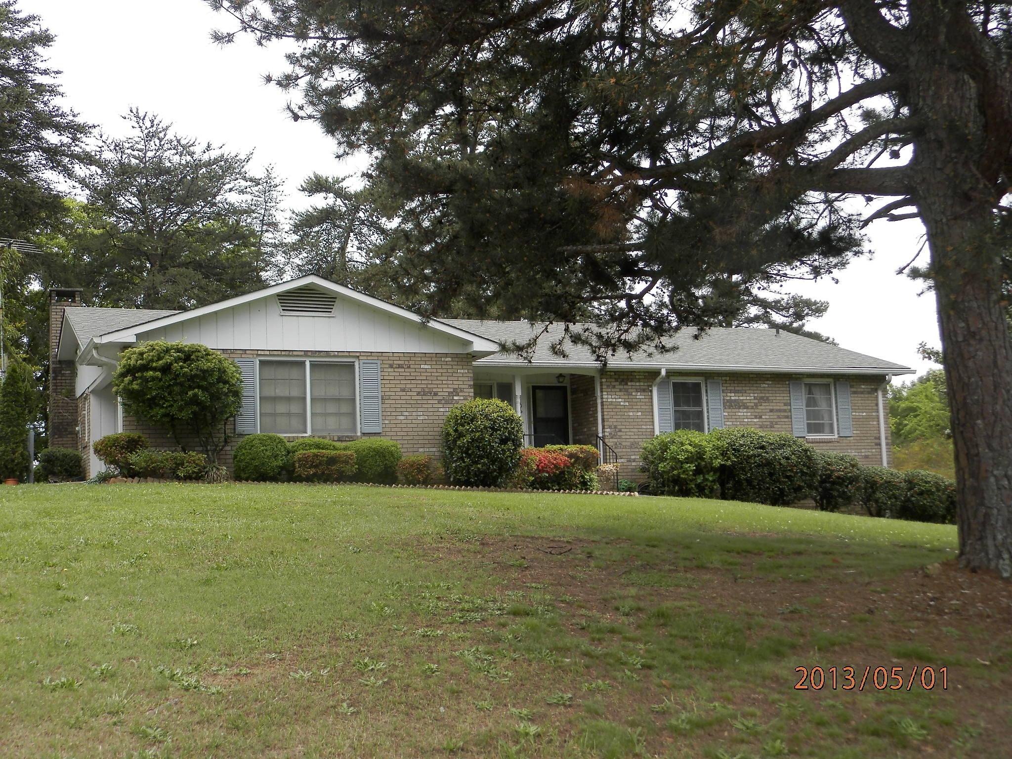 106 Van Mar Dr, Toccoa, GA 30577 photo 2
