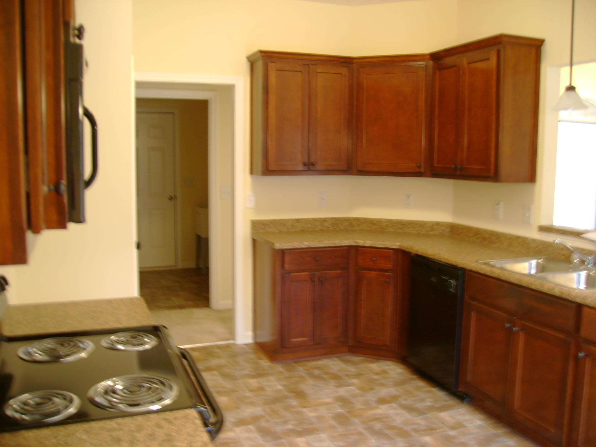 126 Red Oak Dr, Barnesville, GA 30204 photo 6