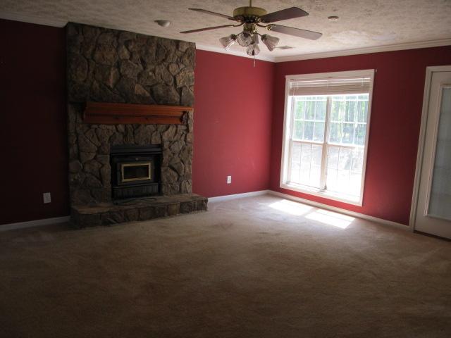 105 Colonial Ct, Lagrange, GA 30240 photo 5