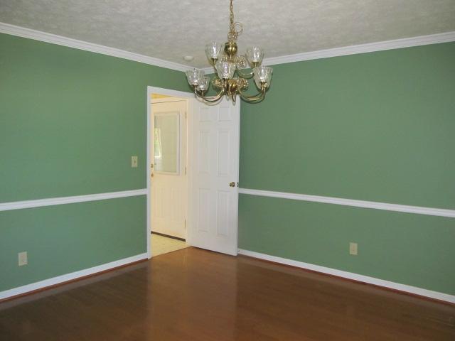 105 Colonial Ct, Lagrange, GA 30240 photo 9