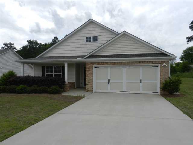 145 Carrington Dr, Commerce, GA 30529 photo 2
