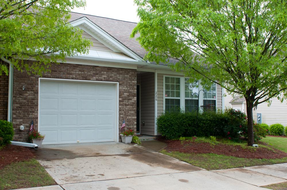 226 Riverstone Pl, Canton, GA 30114 photo 2