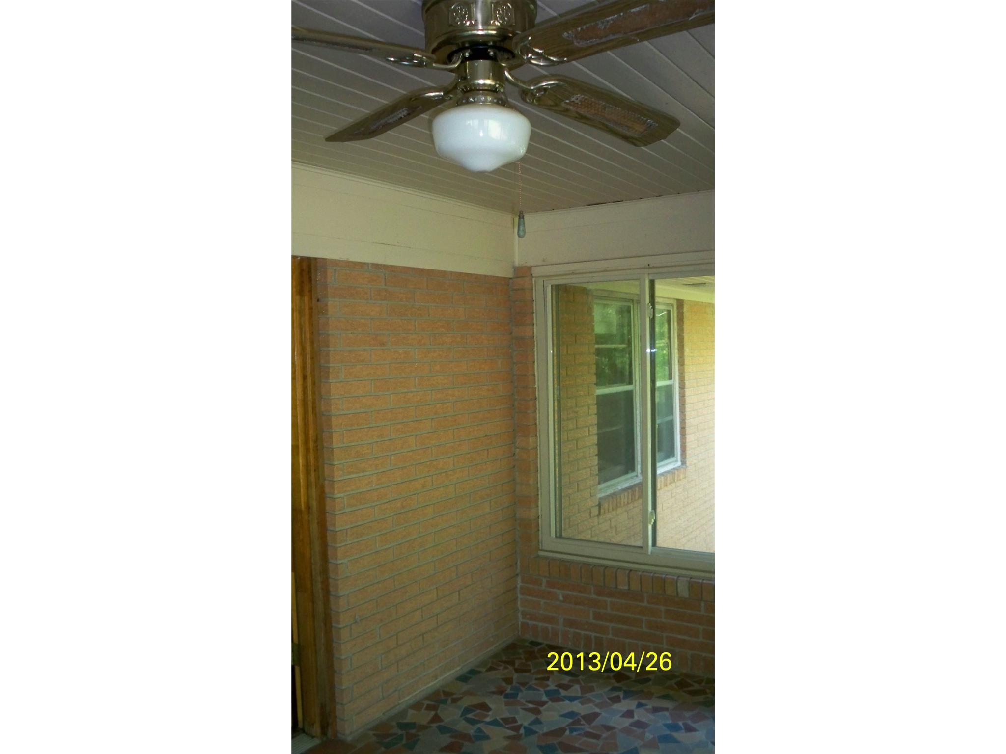 426 Valley Dr, Toccoa, GA 30577 photo 9