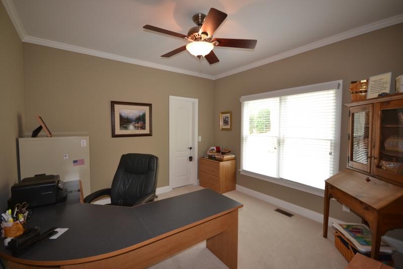 2016 Democracy Dr, Buford, GA 30519 photo 16