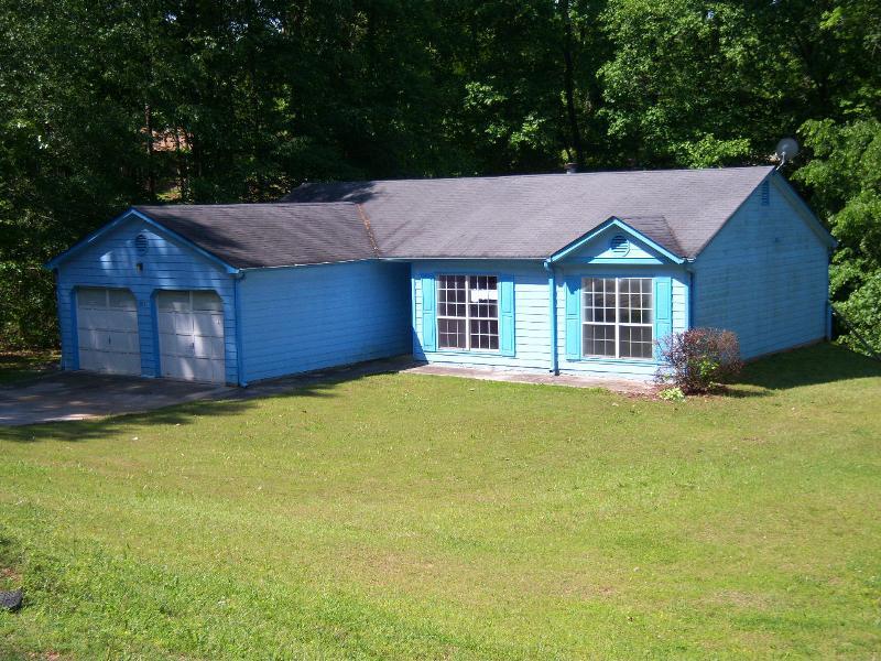 205 Splitwood Ln, Fairburn, GA 30213 photo 2