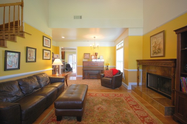 1072 Third St, Stone Mountain, GA 30083 photo 5