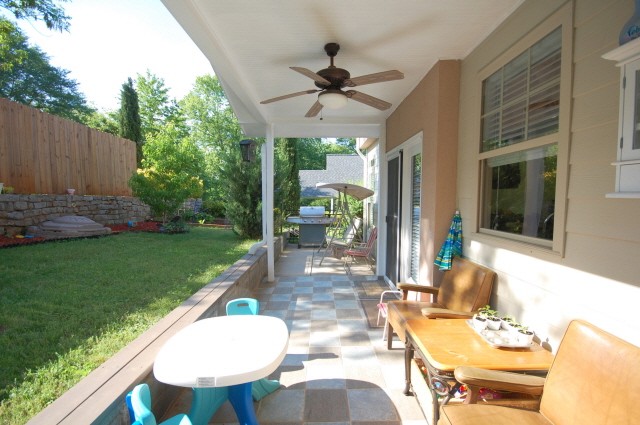 1072 Third St, Stone Mountain, GA 30083 photo 18