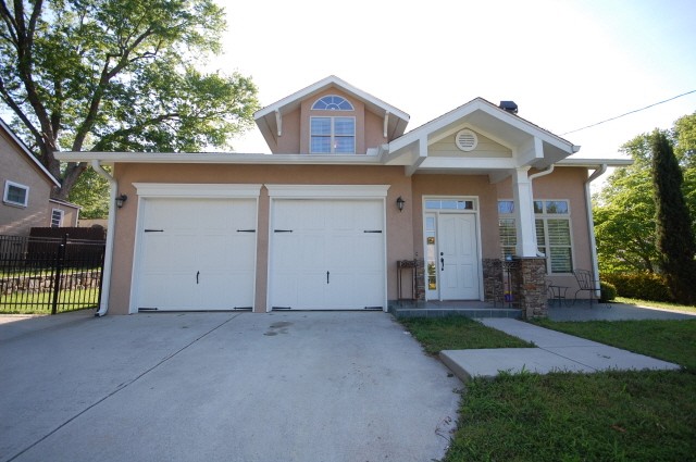 1072 Third St, Stone Mountain, GA 30083 photo 1