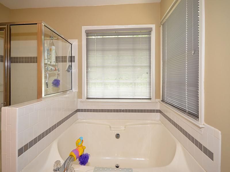 1484 Oglethorpe Dr, Suwanee, GA 30024 photo 14