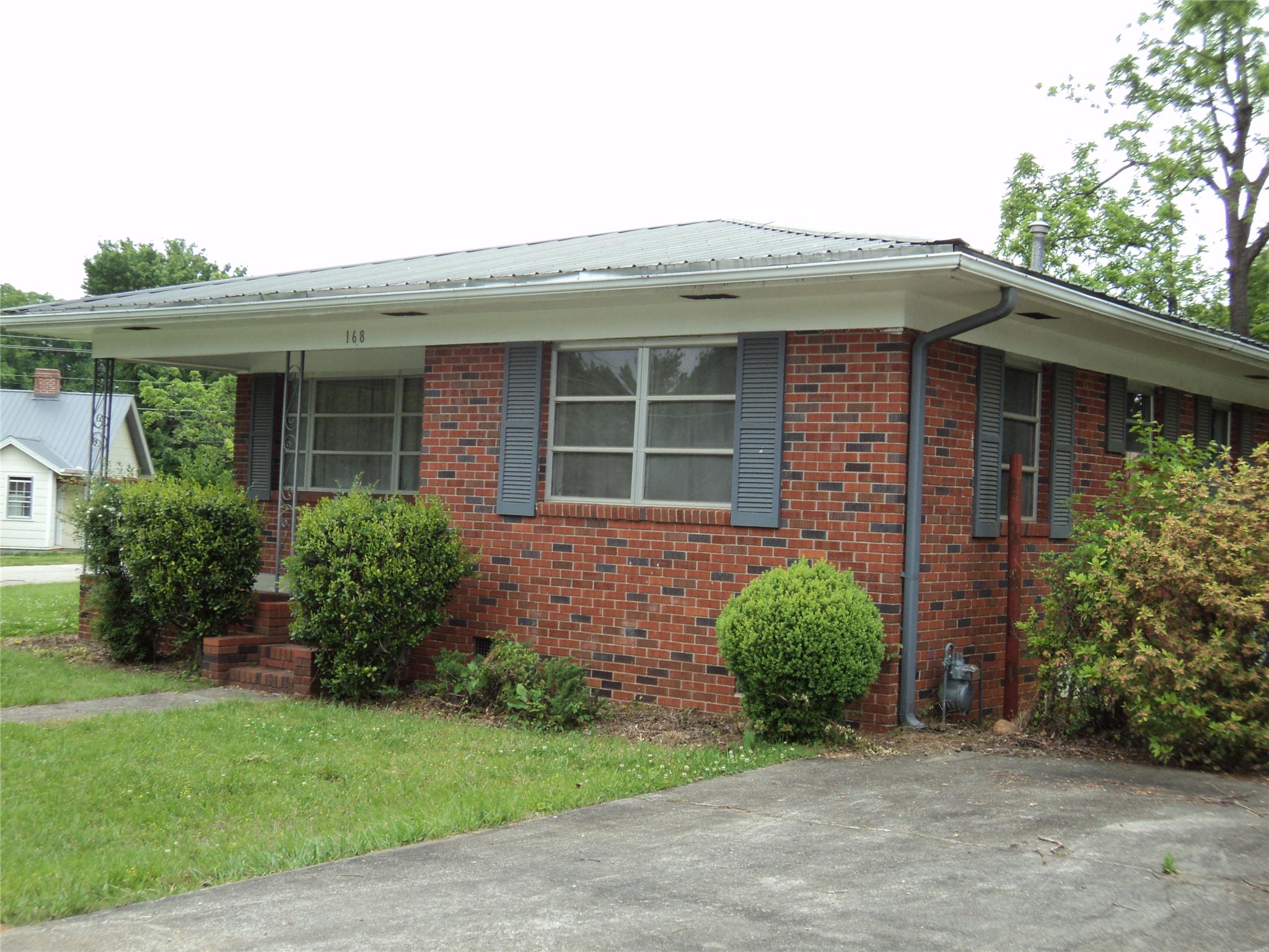 168 Crow St, Cornelia, GA 30531 photo 3