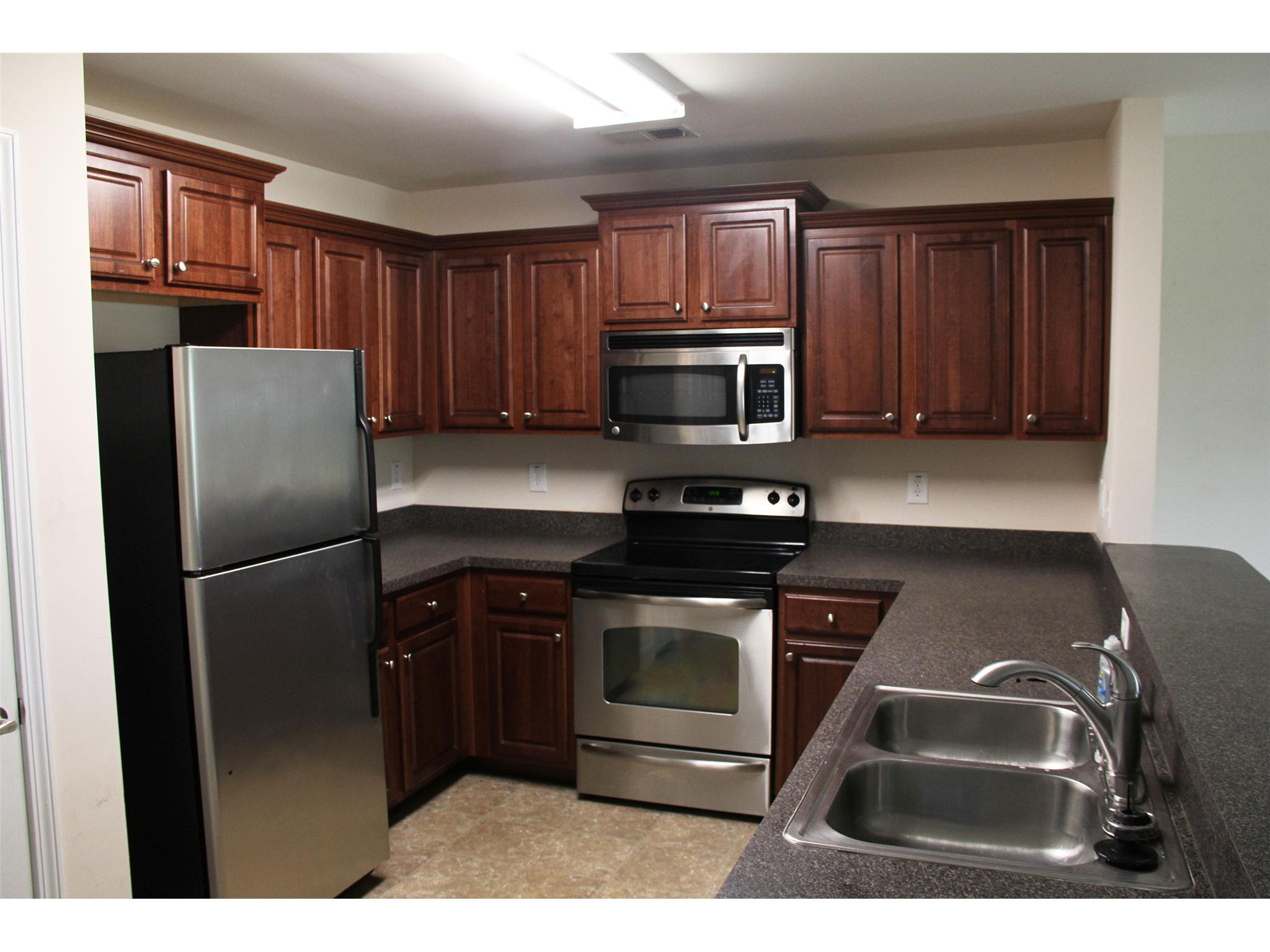 5238 Carrie Dr, Morrow, GA 30260 photo 2