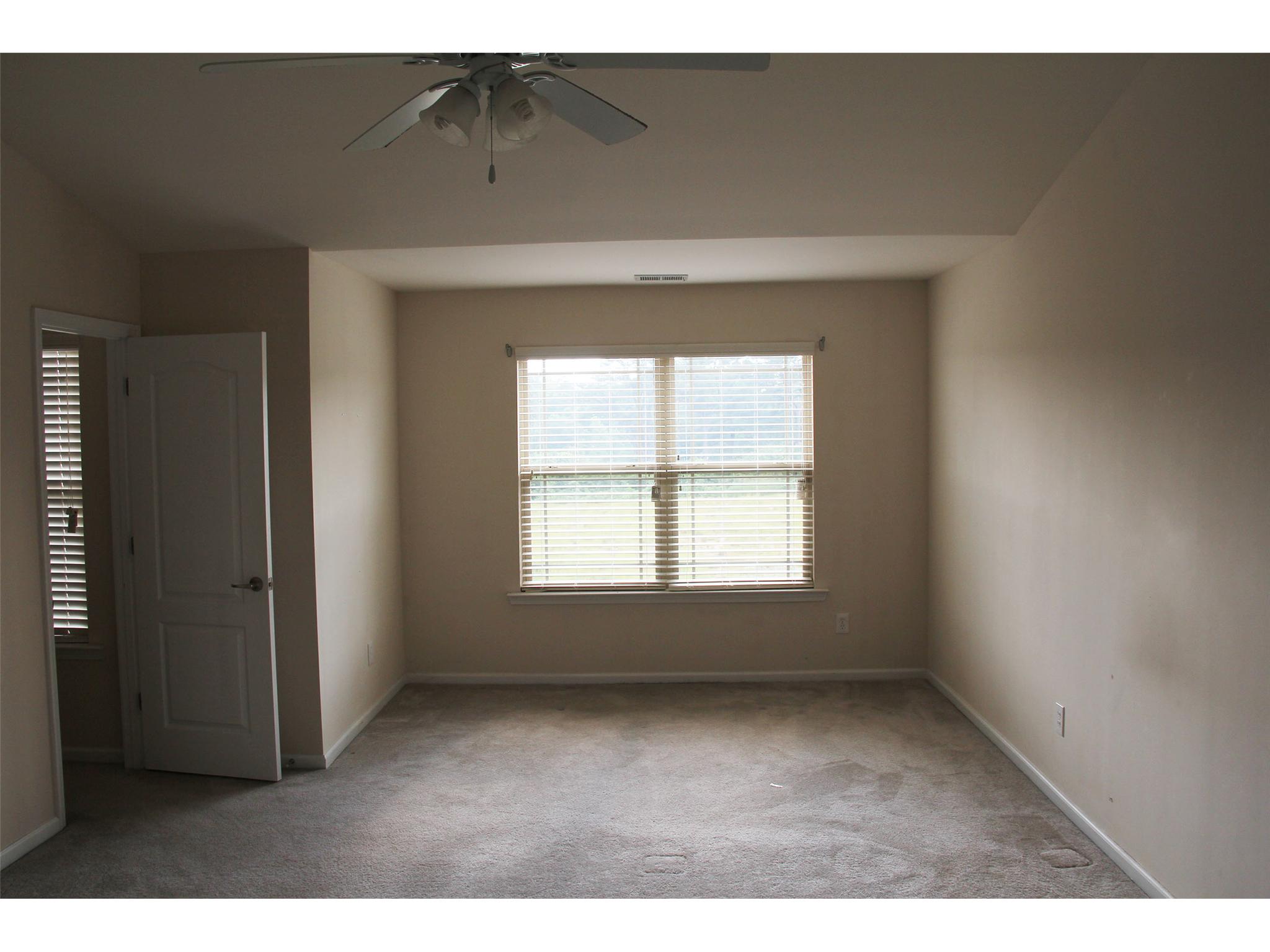 5238 Carrie Dr, Morrow, GA 30260 photo 5