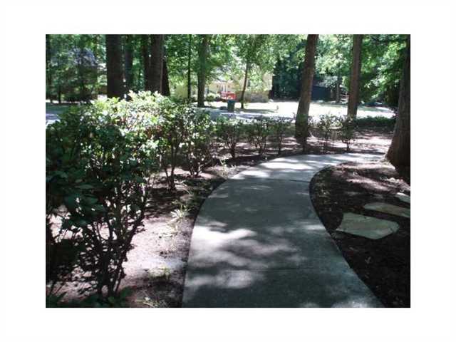 2995 Marsh Ln, Stone Mountain, GA 30087 photo 19