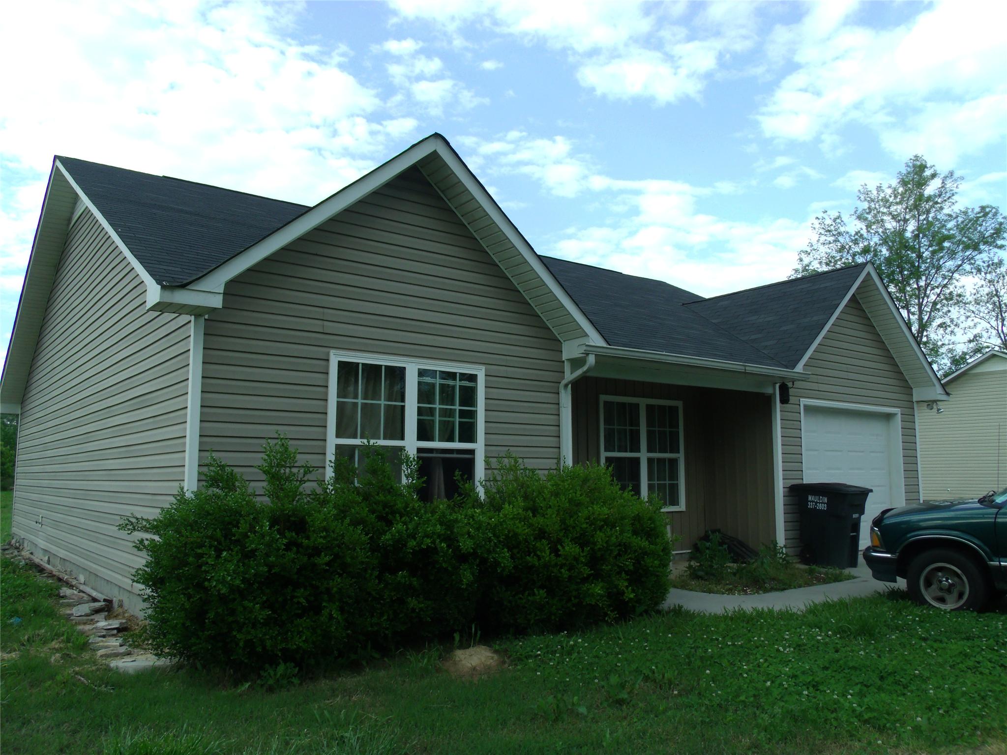 220 E May St, Calhoun, GA 30701 photo 1