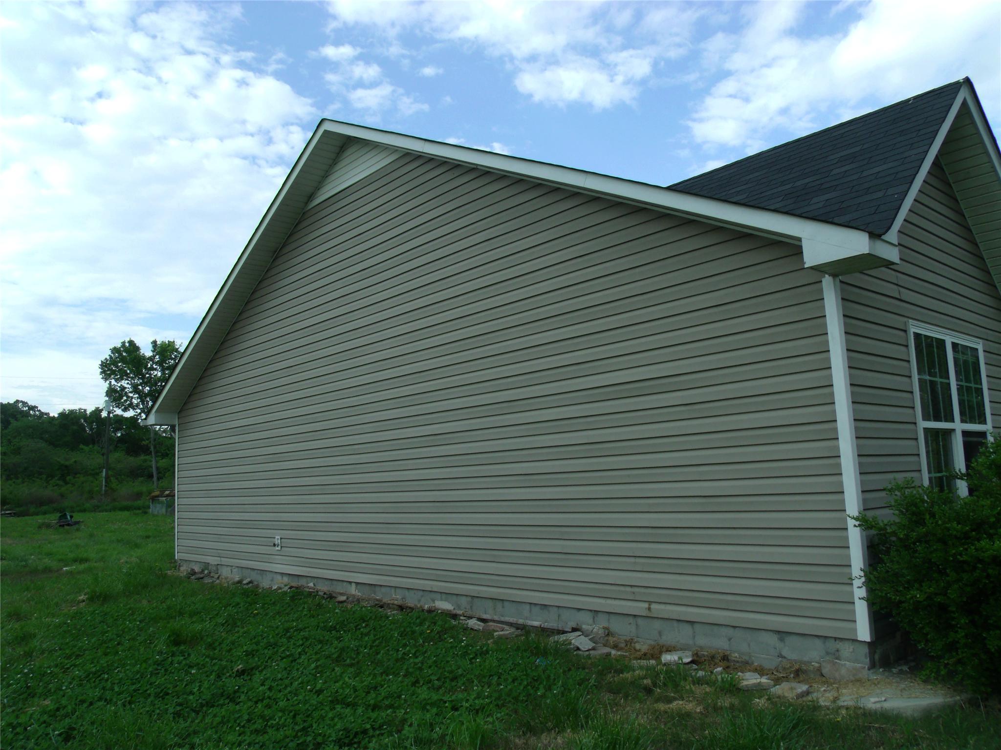 220 E May St, Calhoun, GA 30701 photo 3