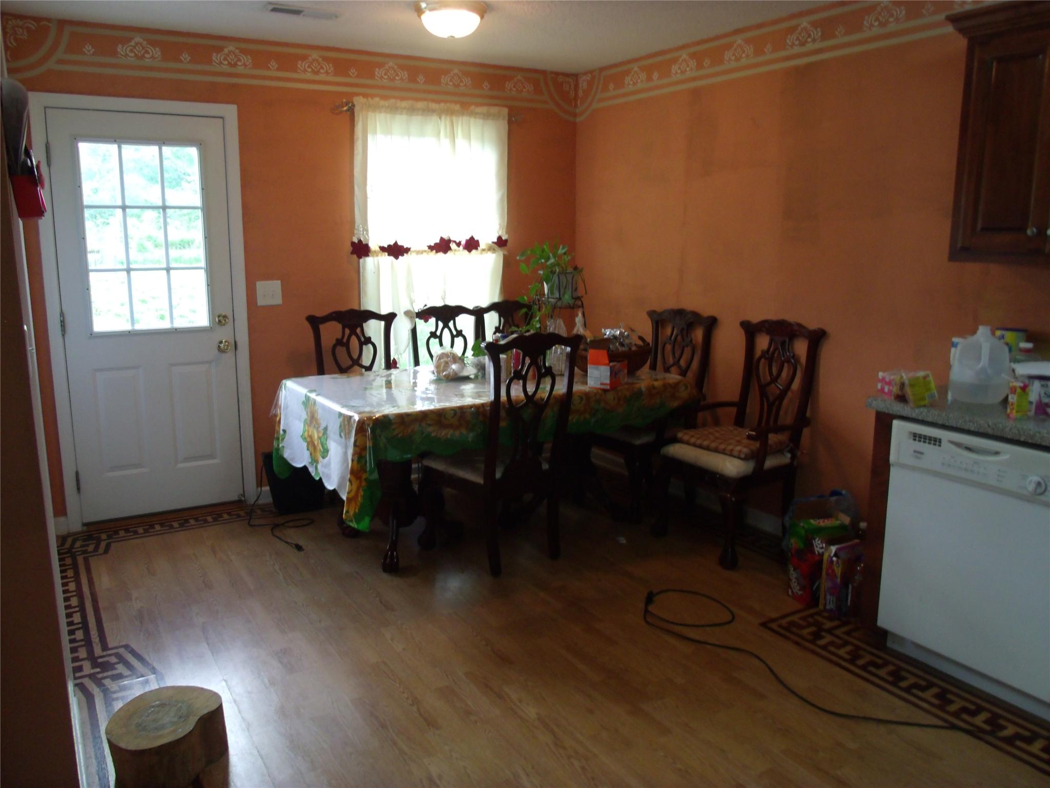 220 E May St, Calhoun, GA 30701 photo 9