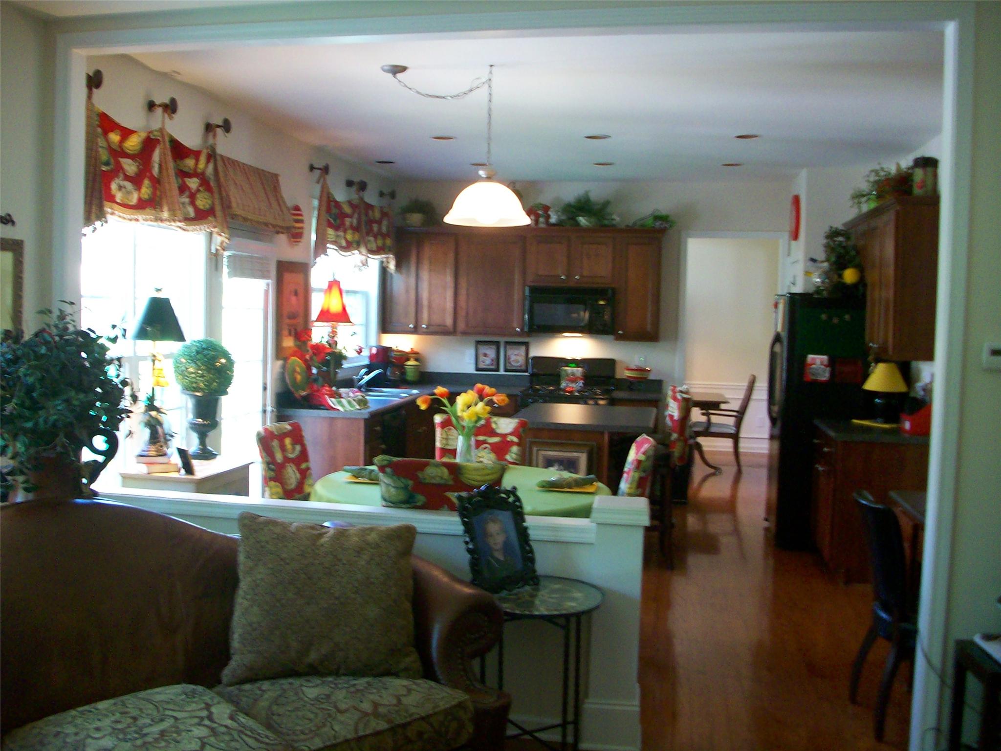 615 Hammersmith Dr, Suwanee, GA 30024 photo 6