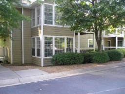 418 Berkeley Woods Dr, Duluth, GA 30096 photo 2