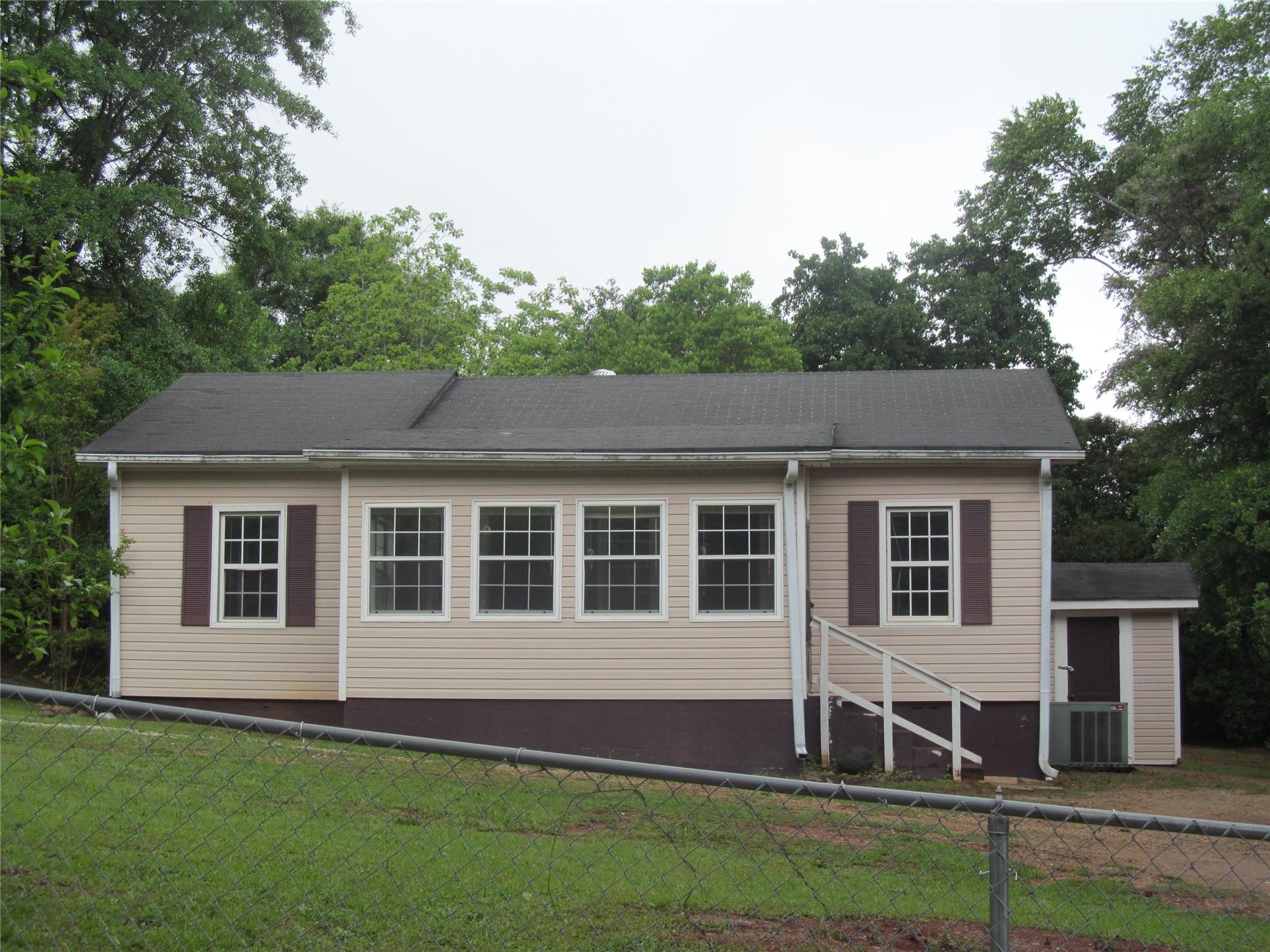 129 Plum Tree, Lagrange, GA 30240 photo 1