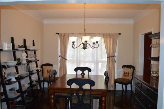 8930 Forest Path Dr, Gainesville, GA 30506 photo 4