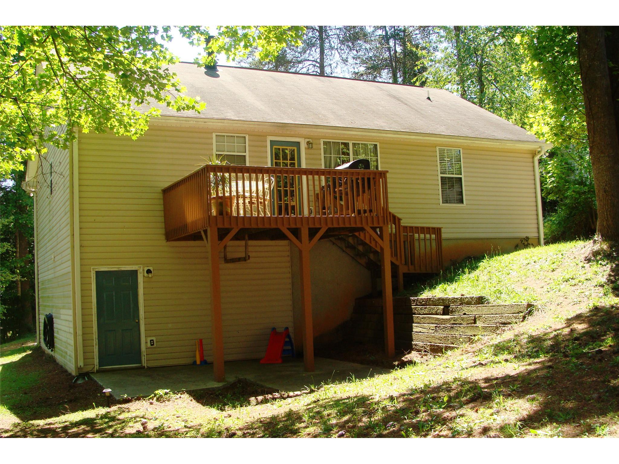 9640 Crestview Ter, Gainesville, GA 30506 photo 6