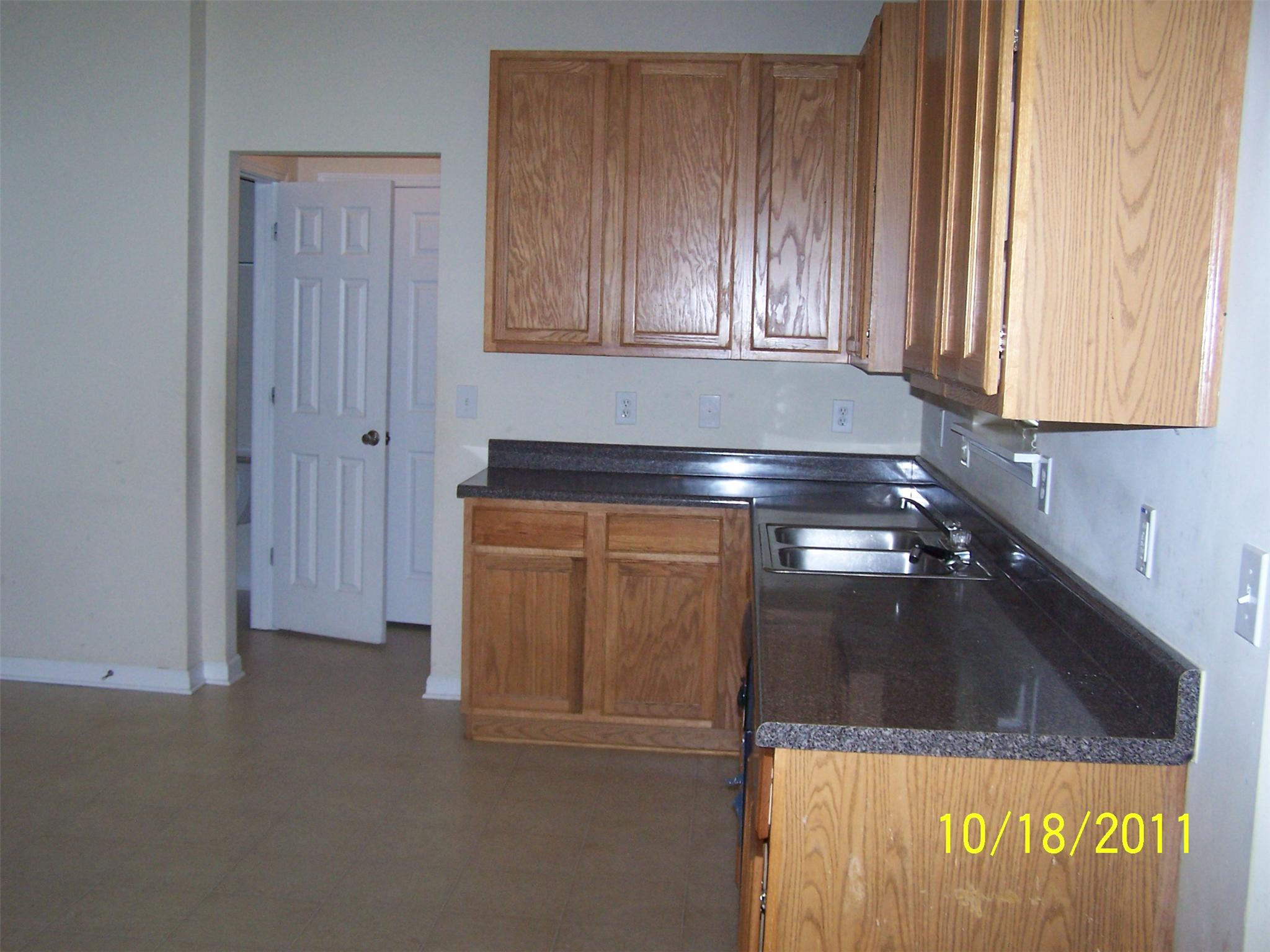 1955 Oakbluff Dr, Austell, GA 30106 photo 4