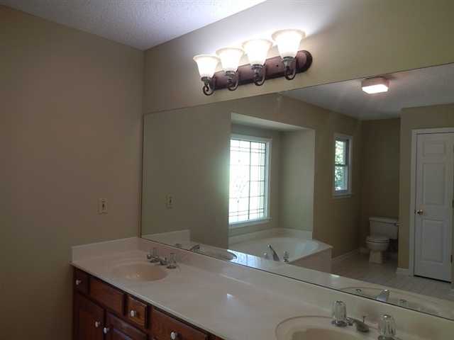 2181 Dee Dee Trl, Buford, GA 30519 photo 7